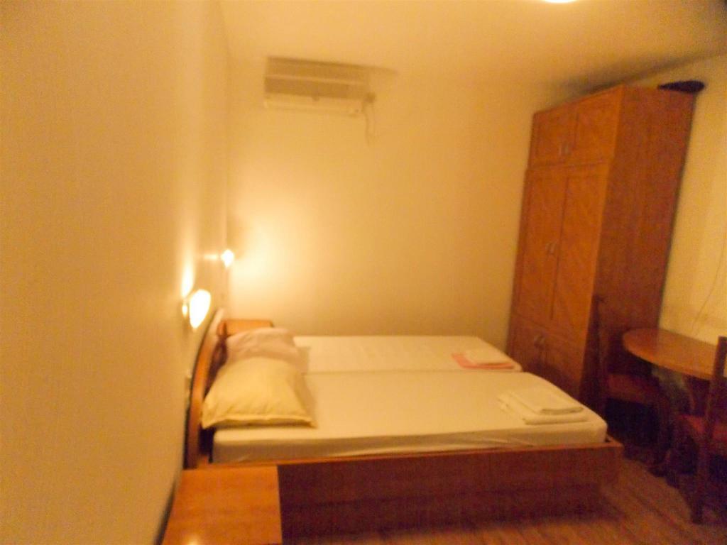 Apartments Frane (Adults Only) Новалья Номер фото