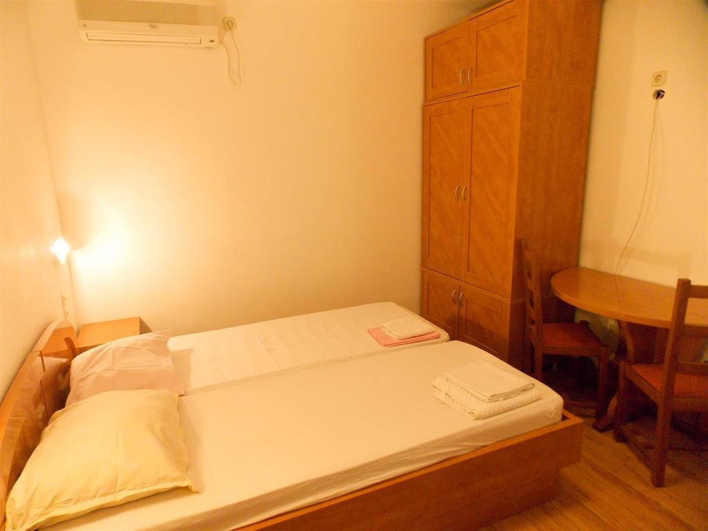 Apartments Frane (Adults Only) Новалья Номер фото